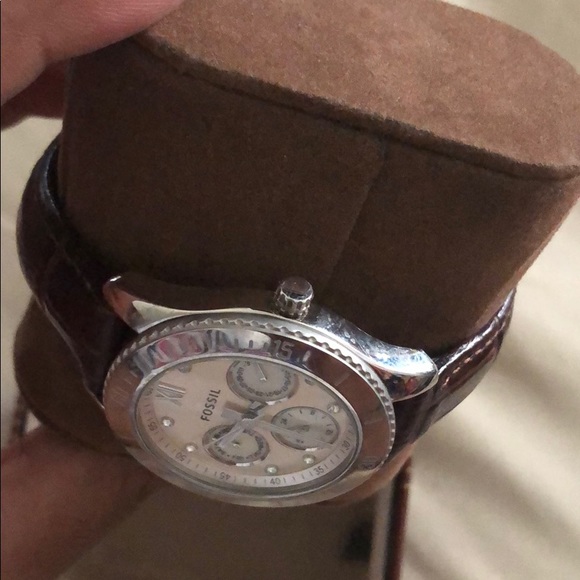 Fossil Watch - Picture 3 of 3